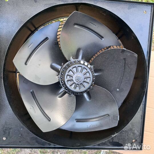 Вентилятор вытяжной осевой
