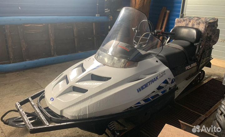 Снегоход Polaris widetrak LX