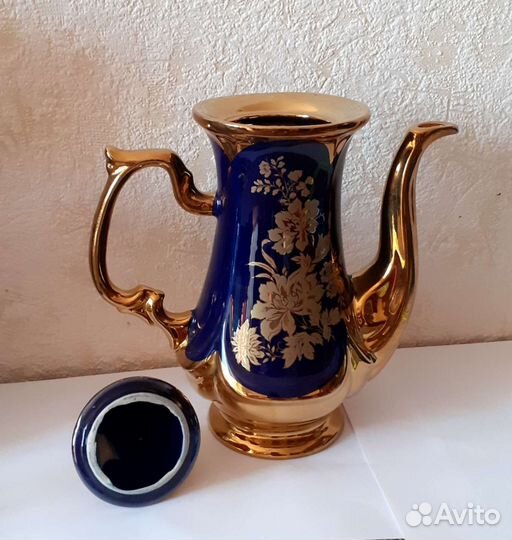 Фарфоровый чайник кобольт позолота
