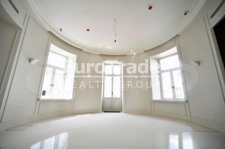 Продам торговое помещение, 1606 м²