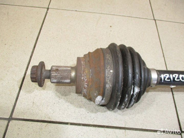 Полуось передняя левая VW Jetta 6 (1B)