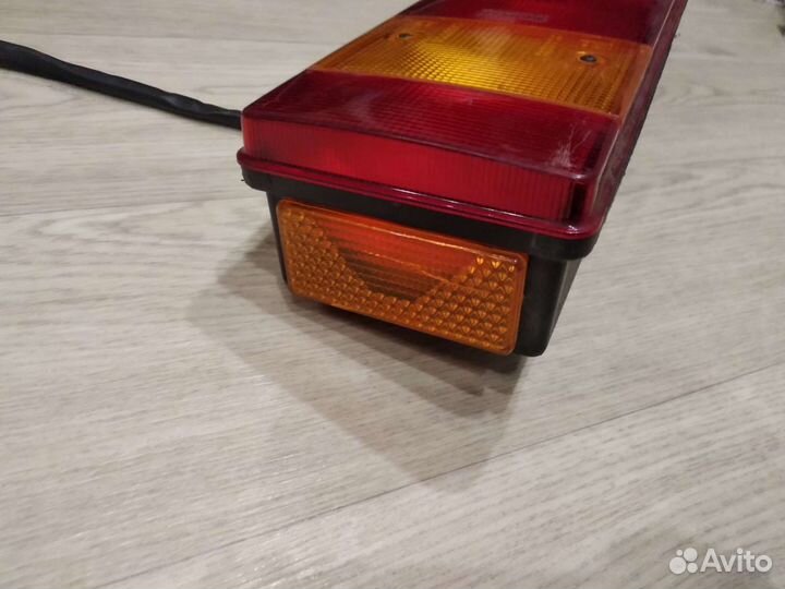 Фонарь задний на грузовик