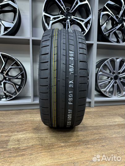 Kumho Ecsta PS91 265/35 R18 97Y