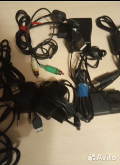 Зарядки на компьютеры, телефоны