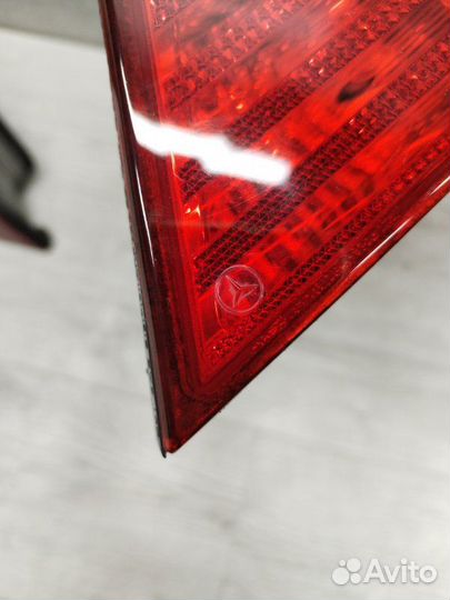 Фонари задние Mercedes E-Class W211 OM646.821