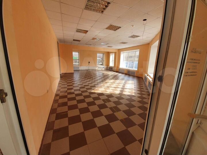 Торговая площадь, 67 кв м