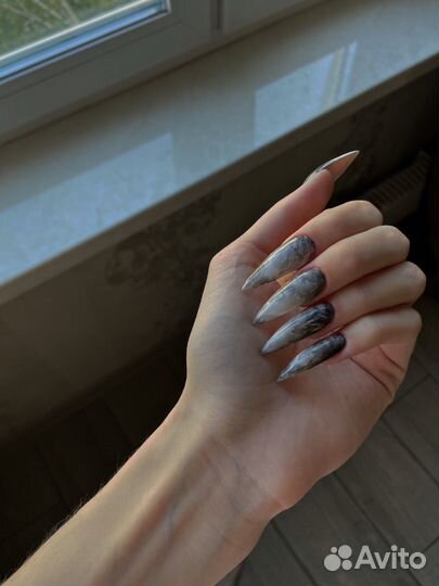 Мастер маникюра