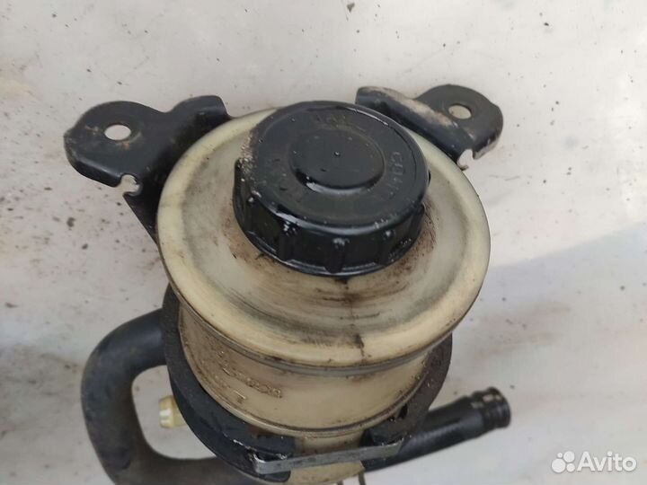 Бачок жидкости Гур Рено лагуна 1