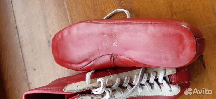 Спортивная обувь