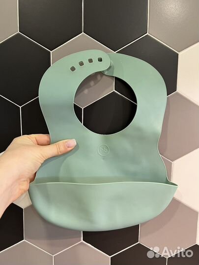 Нагрудник для кормления happy baby