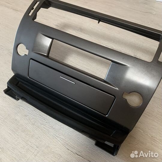 Рамка для citroen c4 с бардачком