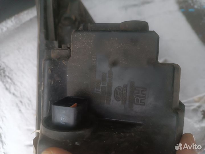 Фара на hyundai solaris 1