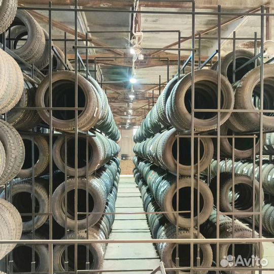 Bridgestone Blizzak Revo GZ 225/60 R18 100L