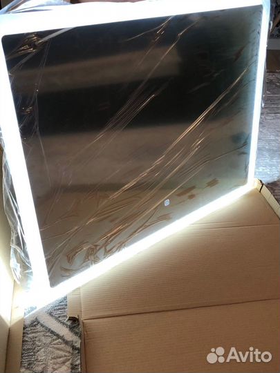 Зеркало с подсветкой