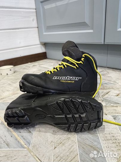 Ботинки лыжные 38размер