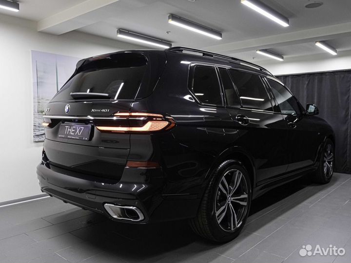 BMW X7 3.0 AT, 2023