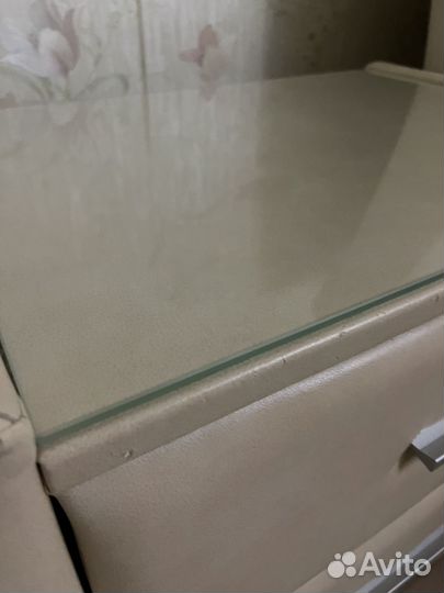 Тумбочка прикроватная бу