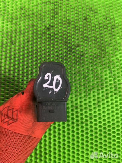 Катушка зажигания Volkswagen Passat B5