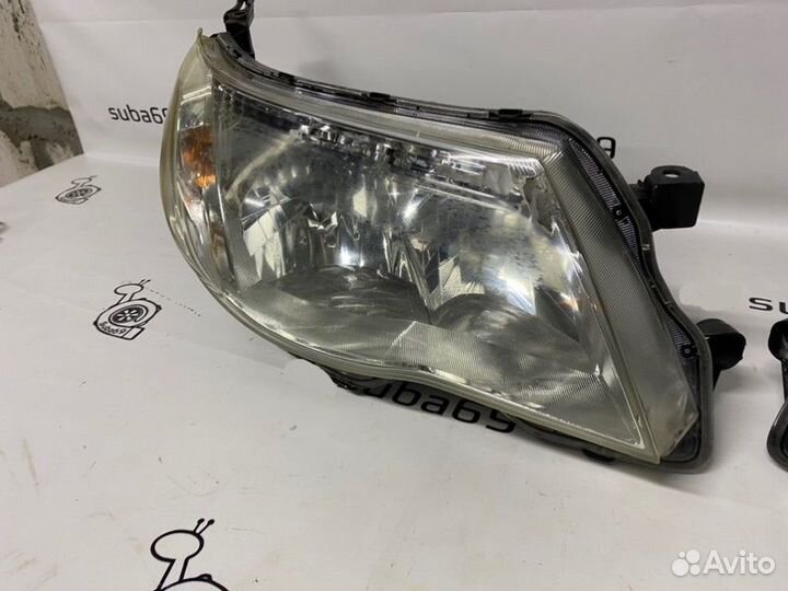 Фара ксеноновая Subaru Forester SH5 EJ204 2010