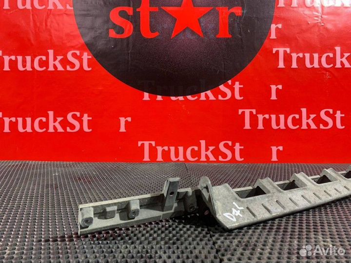 Подножка левая Daf XF106