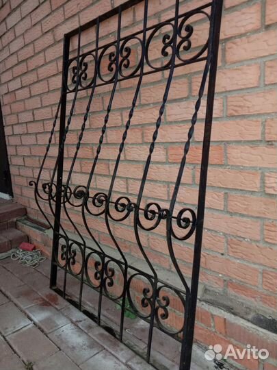 Кованые решетки на окна