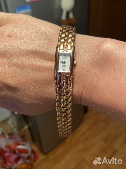 Часы наручные женские механические