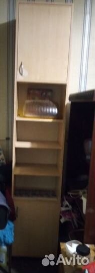 Продам шкаф пенал