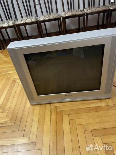 Телевизор samsung