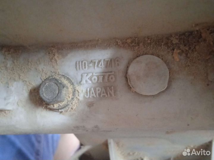 Фара Тойота Марк 2 YX76