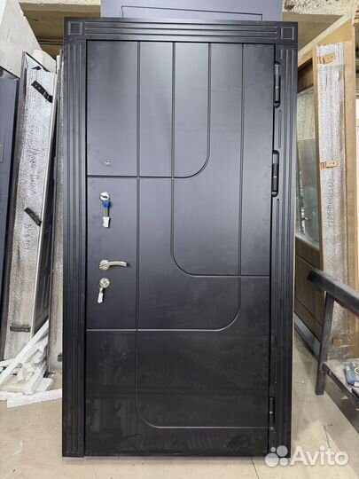 Дверь входная металлическая