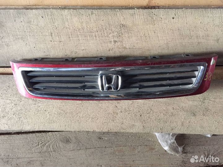 Решетка радиатора Honda Domani MB