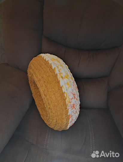 Подушка пончик