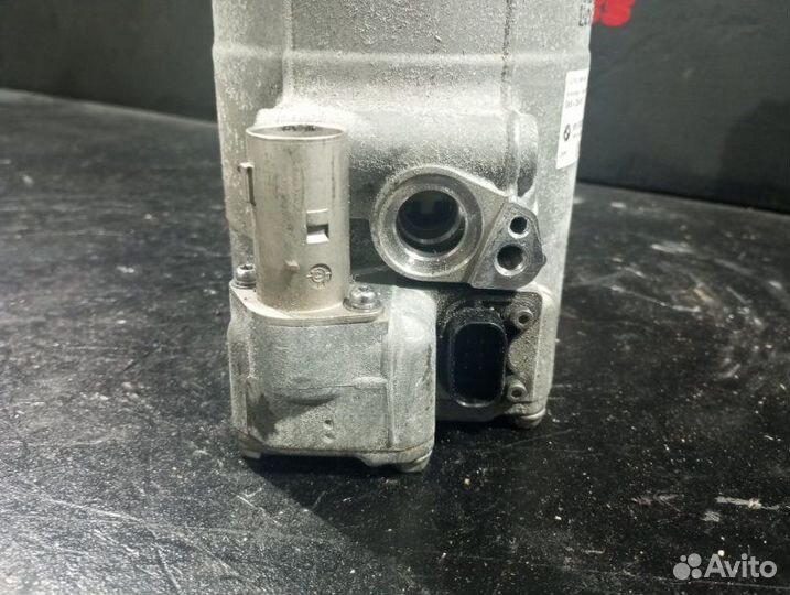 Компрессор кондиционера, BMW 5 2012