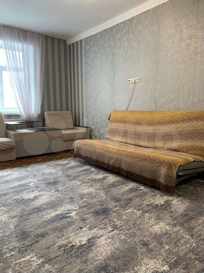 2-к. квартира, 61 м², 8/17 эт.