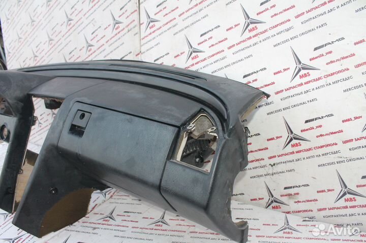 Панель w202 Mercedes (черная)