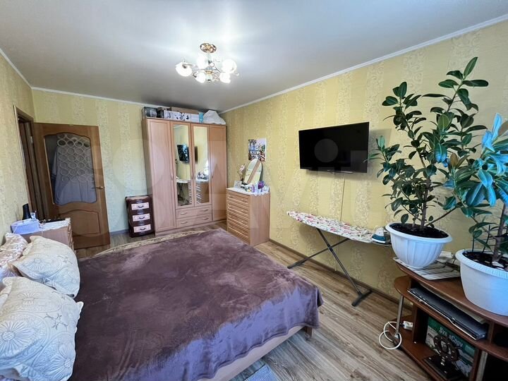 3-к. квартира, 78 м², 3/10 эт.