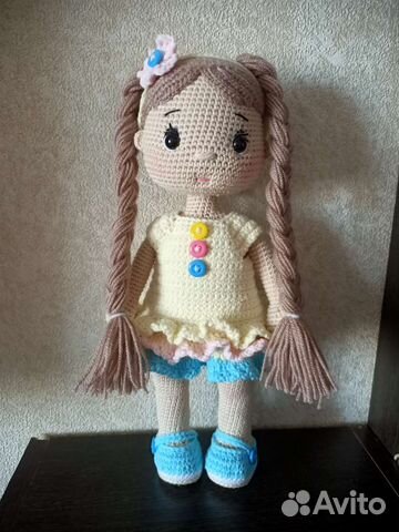 Вязанная кукла ручной работы