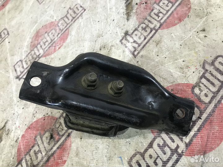 Подушка двигателя subaru EJ202 R F Перед / Передни