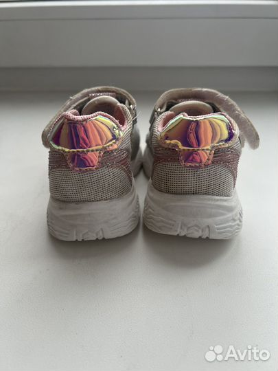 Сандалии для девочки 19р