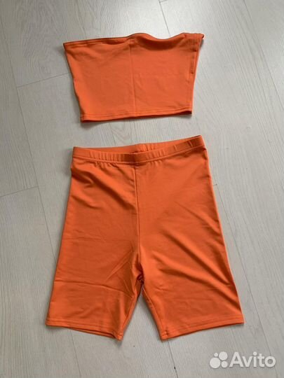 Костюм женский новый