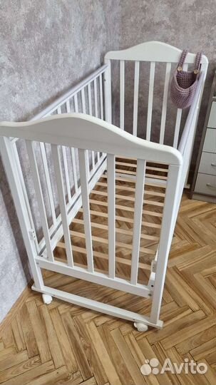 Детская кроватка