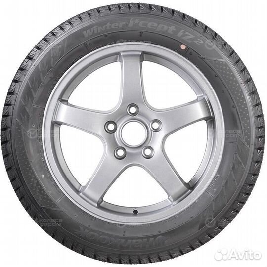 Hankook Winter I'Cept iZ 2 W616 235/45 R17 97T