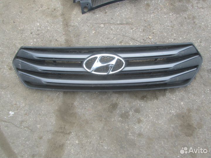 Решетка радиатора Creta 2016) 86351m0000