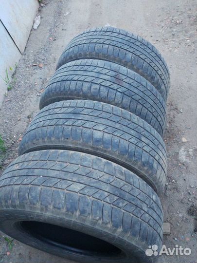 Goodyear Vector 4Seasons 245/65 R17