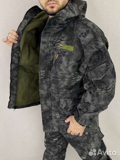 Камуфляжный костюм мужской