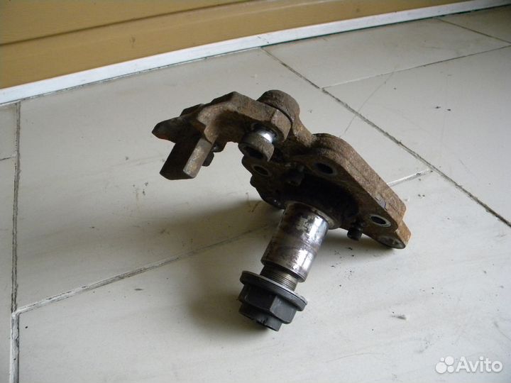 Кулак задний LR Fiat Ducato 2.3d 2014 год