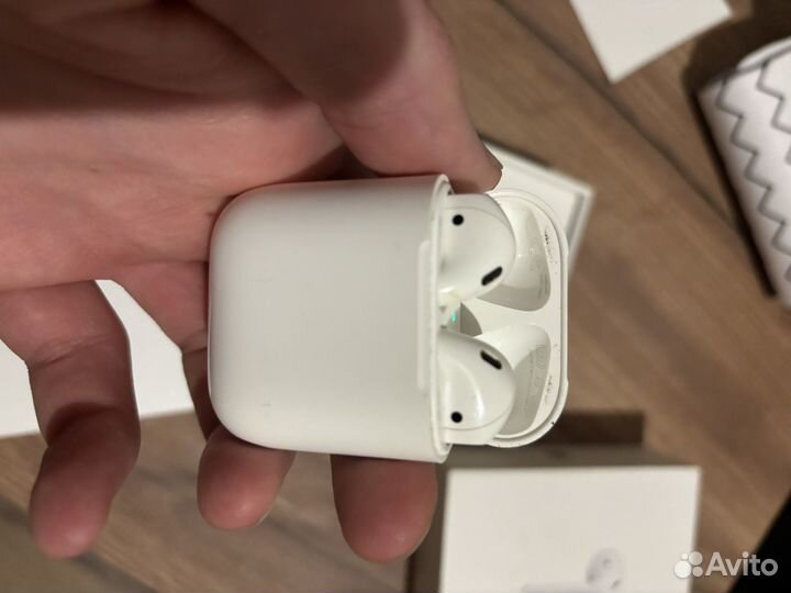 Airpods 1