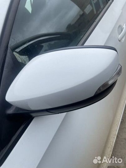Зеркало левое Skoda Rapid 2