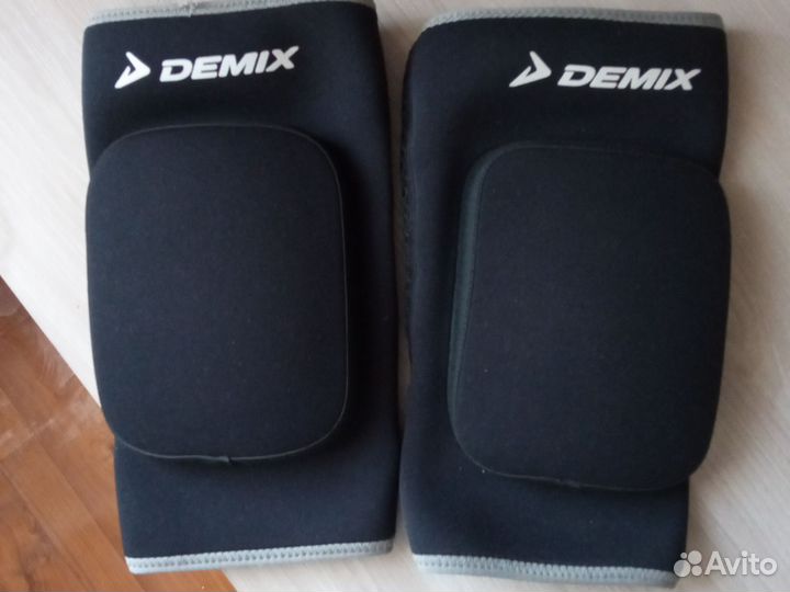 Наколенники для волейбола