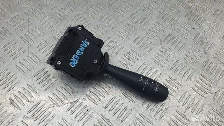 Переключатель стеклоочистителей Renault Sandero 2